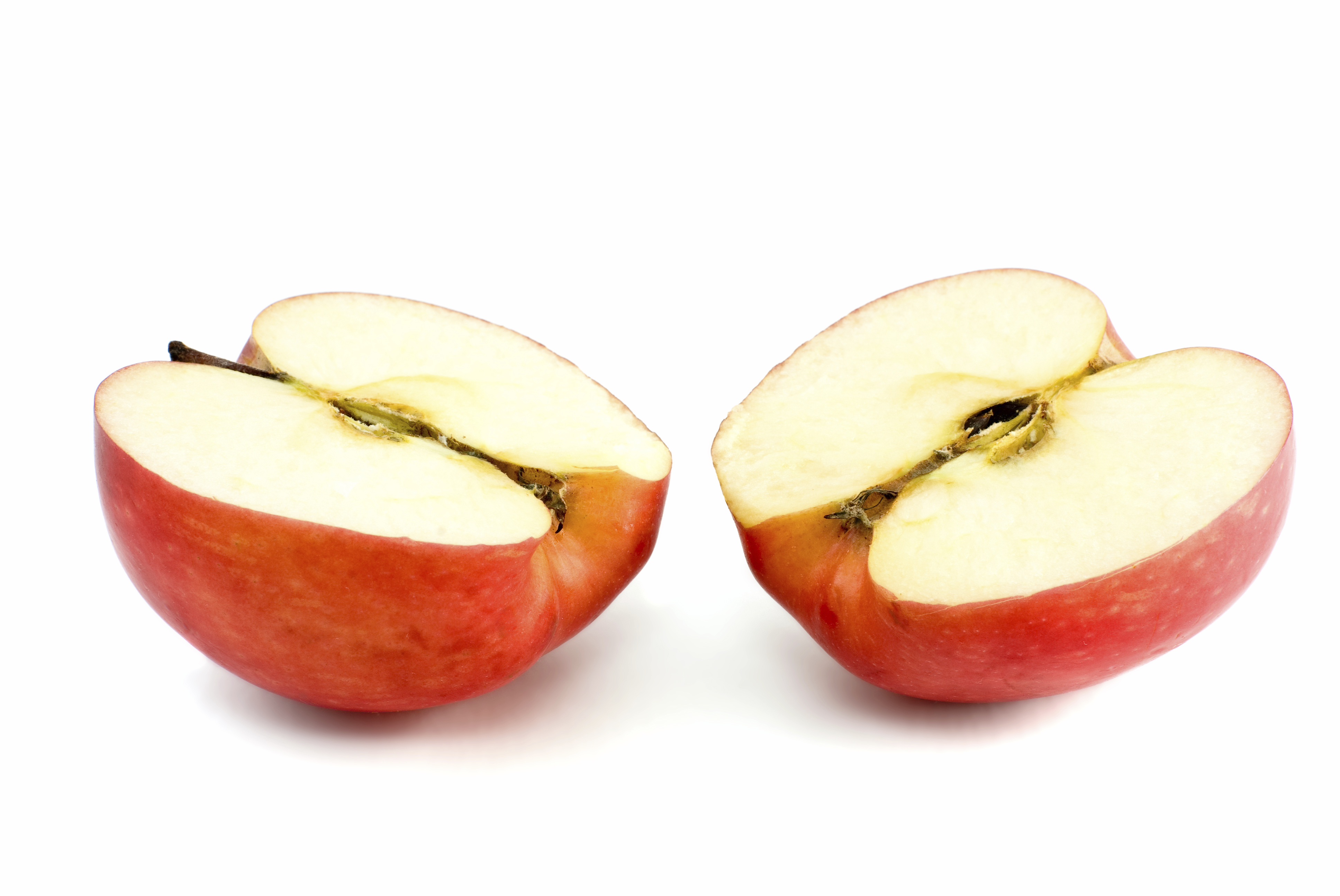 Две половинки яблока
